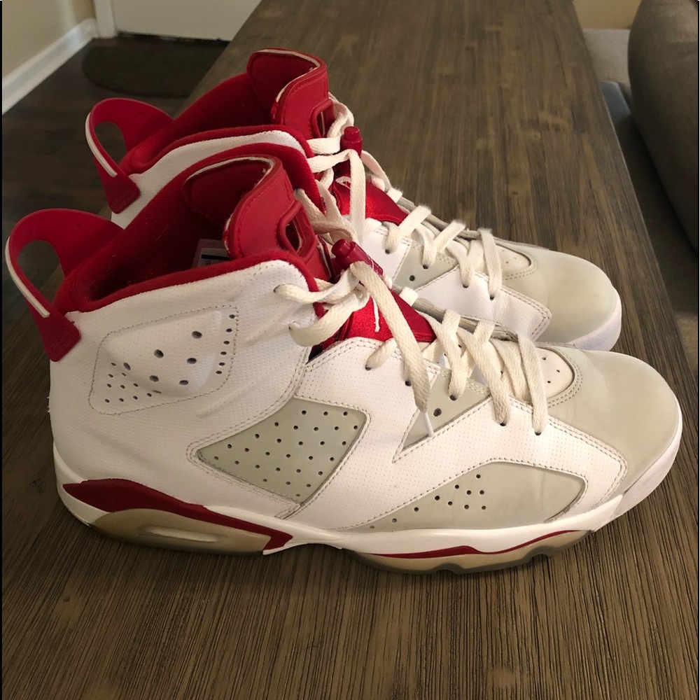 Jordan Retro 6 Red, White, and Gray Size 13